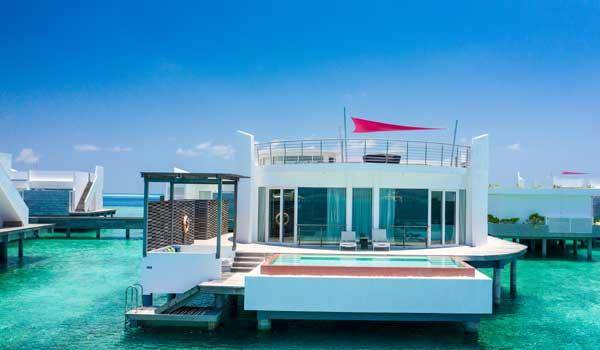 Prestige Water Villa mit Pool, Jumeirah Maldives