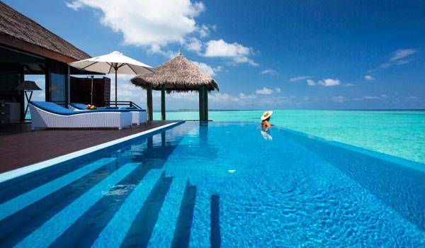 Infinity Pool, Water Suite, Velassaru Maldives