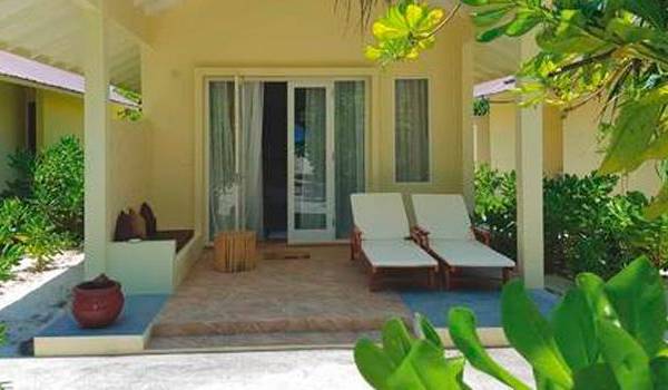 Terrasse, Superior Beach Bungalows, Hondaafushi Island Resort