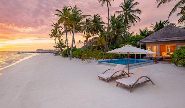 Pool Sunset Beach Villa, Baglioni Resort Maldives