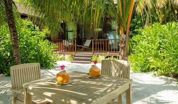 Deluxe Beach Villa, Fiyavalhu Maldives