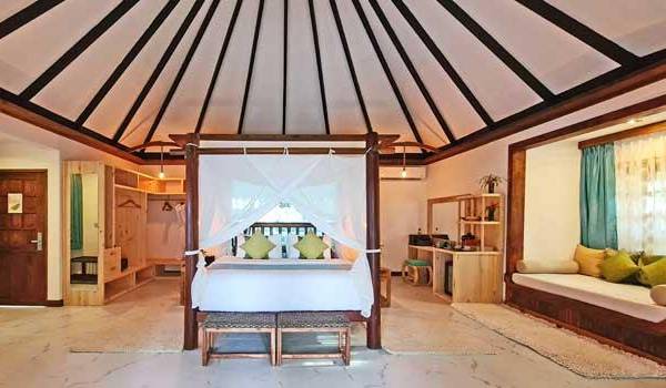 Beach Villa with Private Pool, Kihaa Maldives