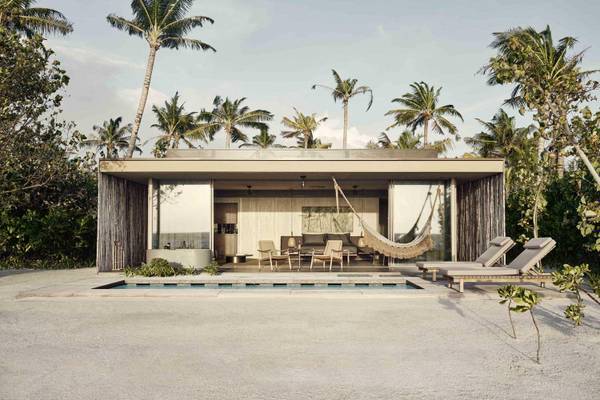 Patina Maldives, Fari Island