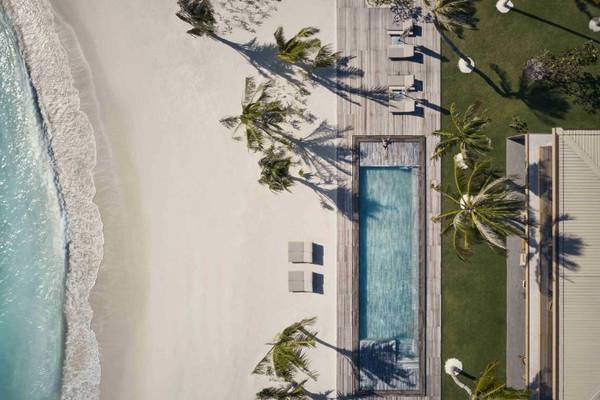 Beach House with Private Pool and Sunset