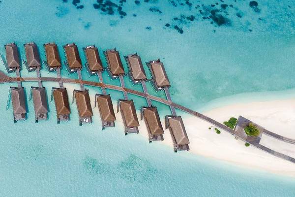 Constance Moofushi Resort, Senior Water Villas