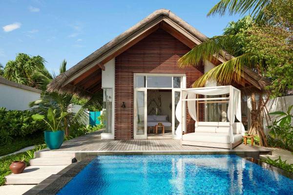 Deluxe Beach Sunrise Villa, Fairmont Maldives Sirru Fen Fushi