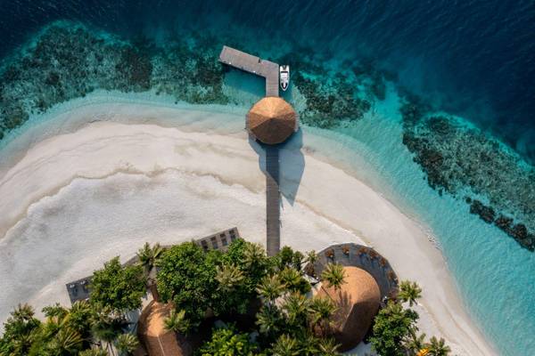 Dhawa Ihuru, Malediven, Zugang zum Resort