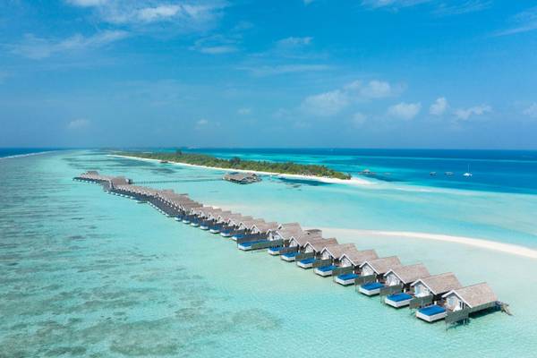 Lux South Ari Atoll, Romantic Pool Wasservillen