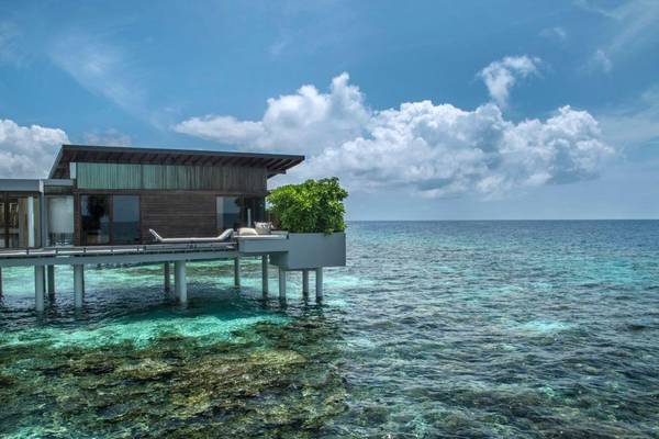 Park Hyatt Maldives Hadahaa, Overwater Villa, Außenansicht