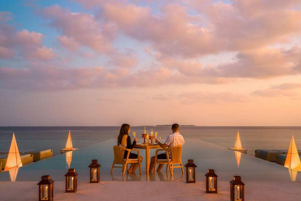 Heritance Aarah, Dinner am Infinity Room