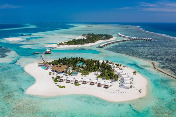 Cinnamon Hakuraa Huraa Maldives, Malediven, Luftbild von Inseln