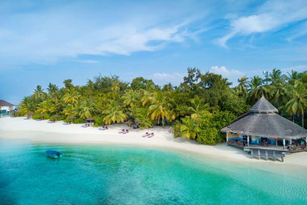 Ellaidhoo Maldives by Cinnamon, Malediven, Tauchcenter am Strand