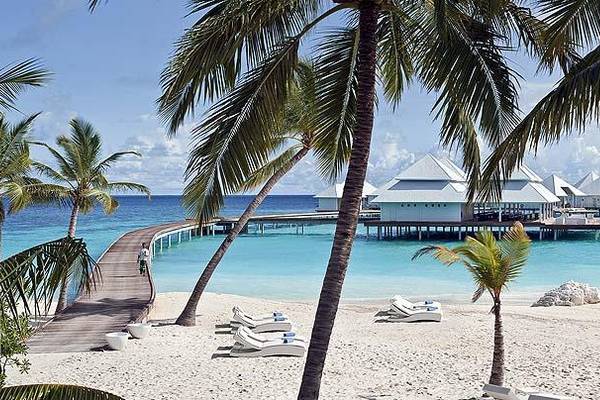 Traumstrand von Diamonds Thudufushi Island Resort, Maldives