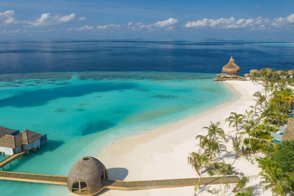 Outrigger Maldives Maafushivaru Resort, Malediven,  Slider,Strand