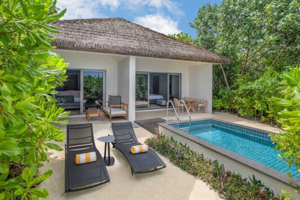 Le Méridien Maldives Resort & Spa, Malediven, Two-Bedroom Beach Villa with Pool, Außenbereich mit Pool