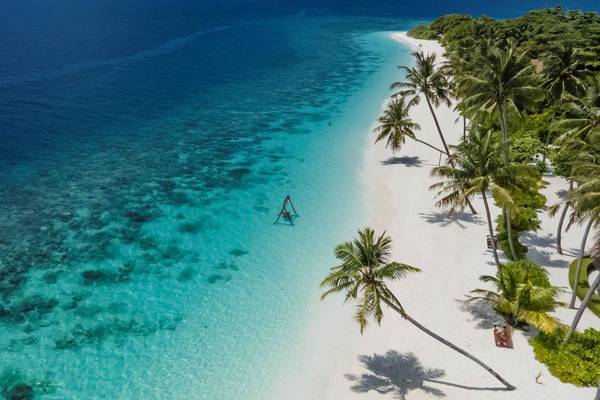 Reethi Frau Resort, Malediven, Schaukel im Meer