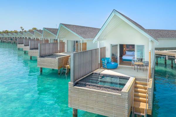 Raaya by Atmosphere, Malediven, Water Villa with Pool, Außenansicht