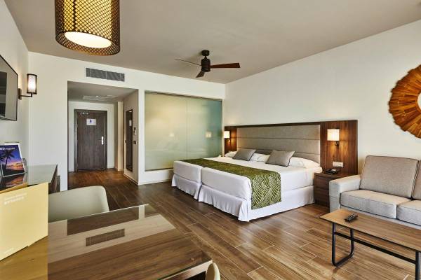 RIU Palace Maldivas, Malediven, Junior Suite, Schlafzimmer