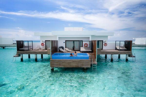 RIU Palace Maldivas, Malediven, Overwater Suite, Außenansicht
