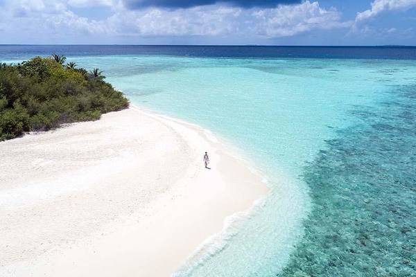 Beachwalk, Embudu Village, Maldives