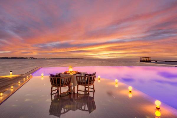 Kudadoo Maldives Private Island, Malediven, Destination Dining im Pool