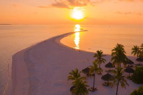Kuredu Resort & Spa