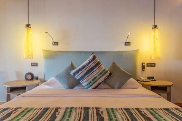 Vilamendhoo Island Resort, Malediven, Jacuzzi Beach Villa, Schlafzimmer