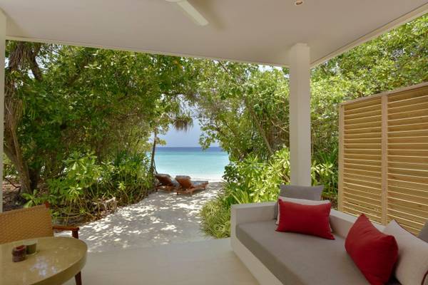 Deluxe Beach Bungalow