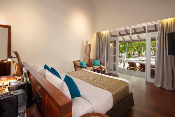 Jacuzzi Beach Villas