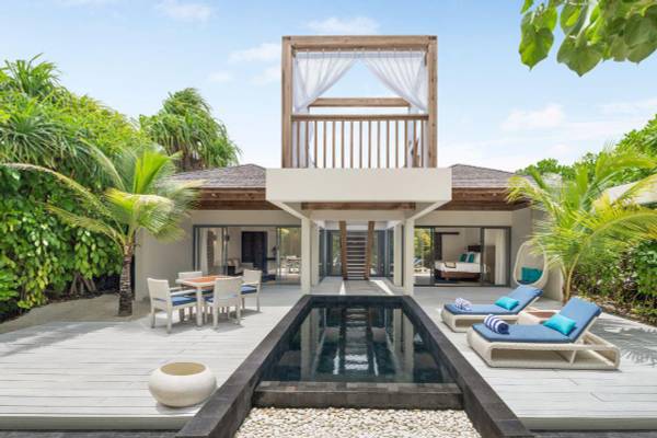 Beach Pool Villa Sunset / Deluxe