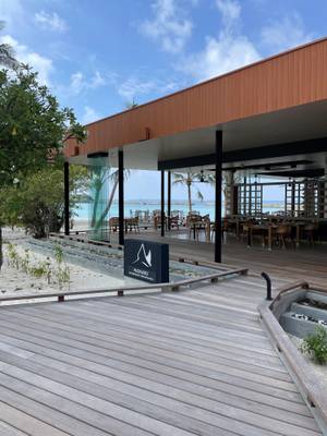 Veligandu Maldives Resort Island, Madivaru Restaurant