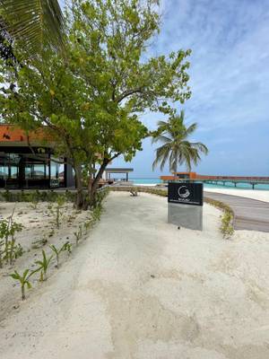 Veligandu Maldives Resort Island, Beach, Raalhu Restaurant