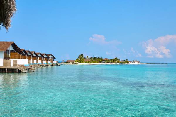Nooe-Maldives-Duplex-Überwasservilla_mit_Pool