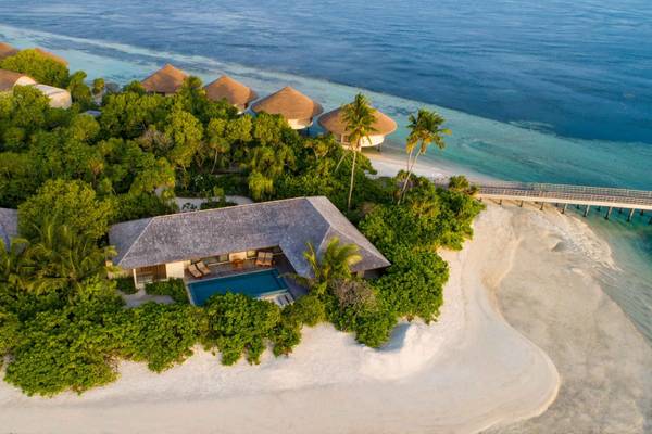 The-Residence-Maldives-Sunrise-Two-Bedroom-Beach-Pool-Villa-Dhigurah-9