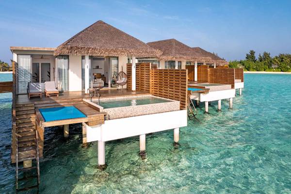dusitD2-Feydhoo-Maldives-Overwater-Pool-Villa