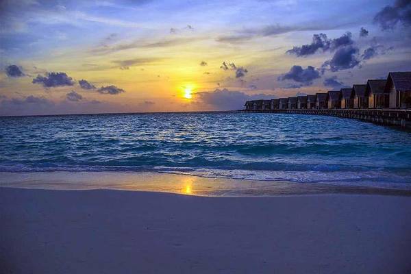 Sonnenuntergang am Strand, Furaveri Island Resort & SPA, Maldives