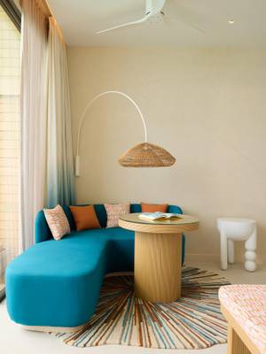 Centara_Mirage_Overwater_Villa_with_Jacuzzi_1