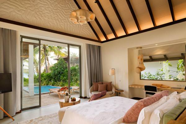 Meyyafushi_Maldives_Beach_Pool_Villa