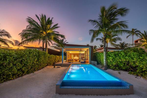 Kuda_Villingili_Sunset_Beach_Villa_with_Private_Pool_1