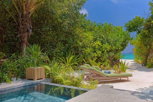 Raaya-by-Atmosphere_Beach_Villa_Strand