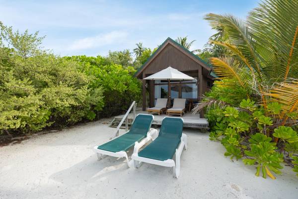 Meeru Island Resort, Malediven, Water Front Villas, Außenbereich