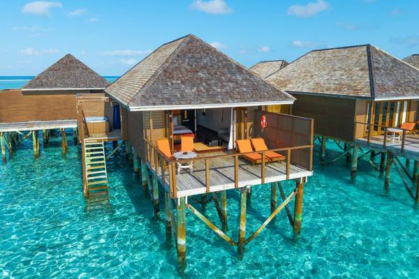 Meeru_Island_Ocean_Villa_aerial_1