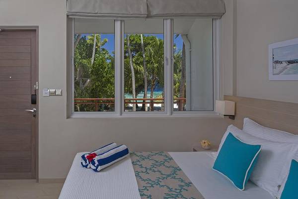 Superior-Room-Malahini-Kuda-Bandos-2