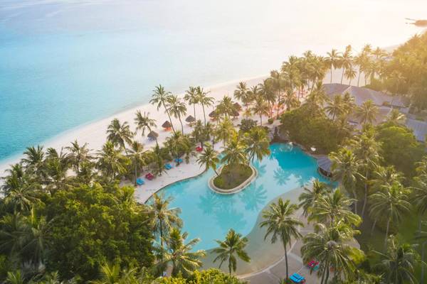 Villa_Park_Sun_Island_Pool