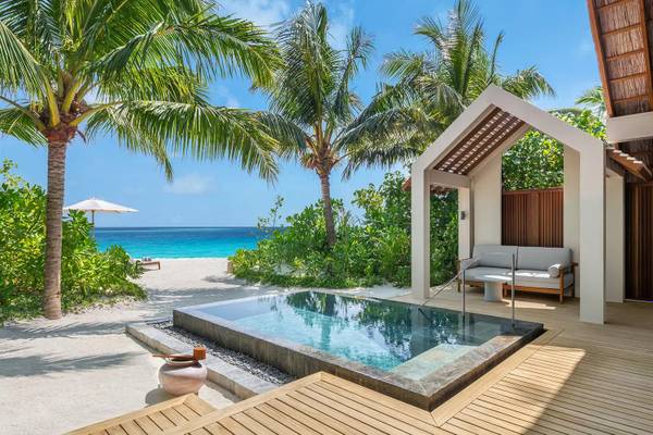 JW_Marriott_Maldives_Kaafu_Atoll_Island_Resort_Beach_Pool_Villa_1