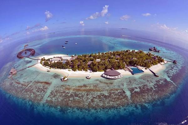 Blick von oben, Weitwinkelperspektive, Strand, Wasser, Huvafen Fushi Maldives