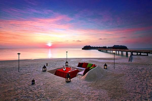 Destination Dining, Romantisches Dinner am Strand, Bank aus Sand, Huvafen Fushi Maldives