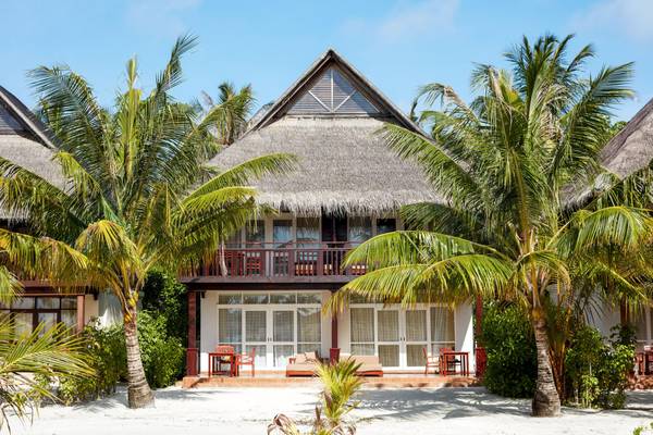 Sun_Siyam_Olhuveli_Malediven_Main_Island_Beach_Pavillon_Außenansicht