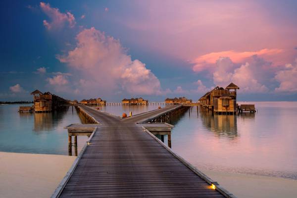 Gili Lankanfushi - Wasservillen Steg