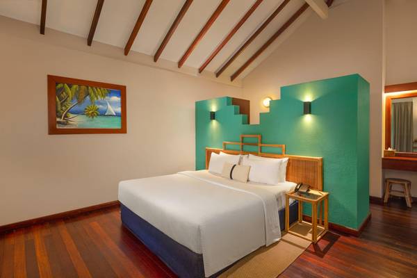 Adaraan_Meedhupparu_Honeymoon_Suite_1